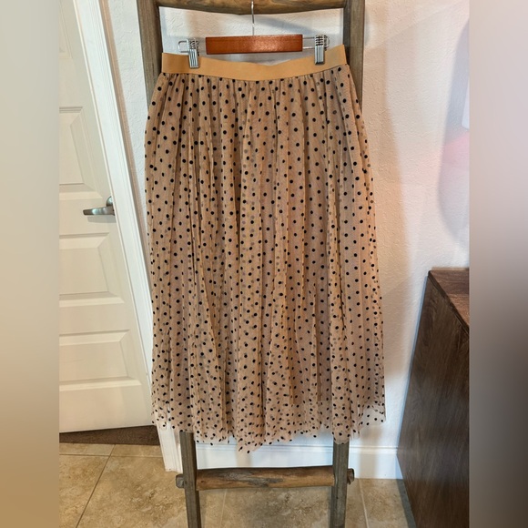 Dresses & Skirts - Polkadot maxi skirt